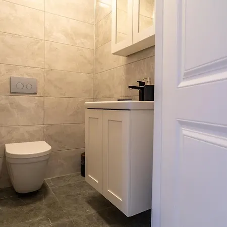 公寓 Luxury Scandinavian Design 2br Duplex Near Tomtom *