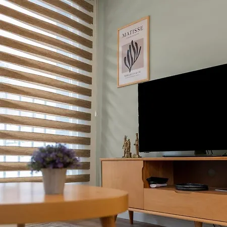 Luxury Scandinavian Design 2br Duplex Near Tomtom Istambul