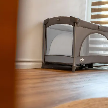 Luxury Scandinavian Design 2br Duplex Near Tomtom