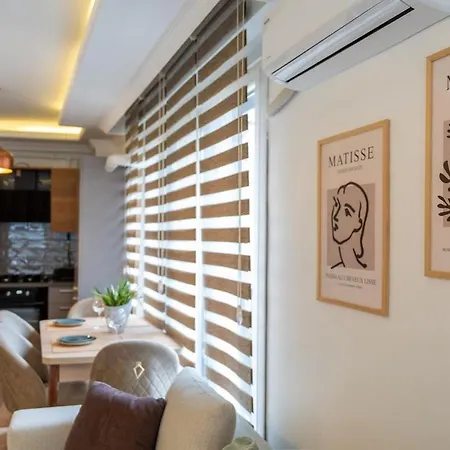 Apartment Luxury Scandinavian Design 2br Duplex Near Tomtom